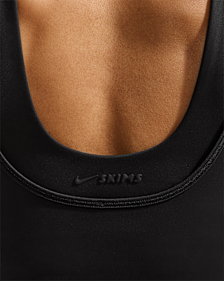 NikeSKIMS Matte Women's Double-Strap Scoop Tank Top. Nike JP